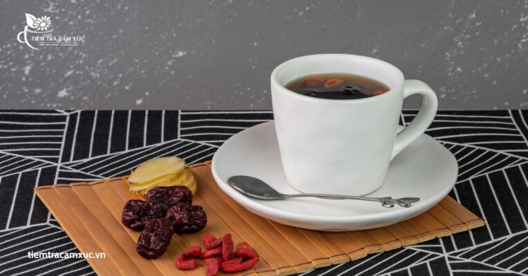 Cách kết hợp trà táo đỏ tăng hiệu quả theo nhu cầu