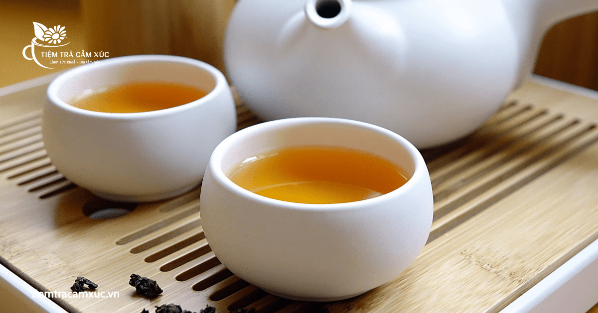  Các loại trà uống mát gan trị mụn phổ biến