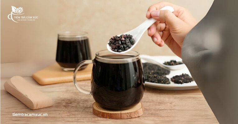 Công dụng của trà thảo mộc ngũ hắc