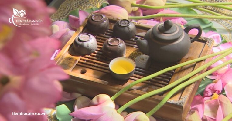Trà sen Tây Hồ