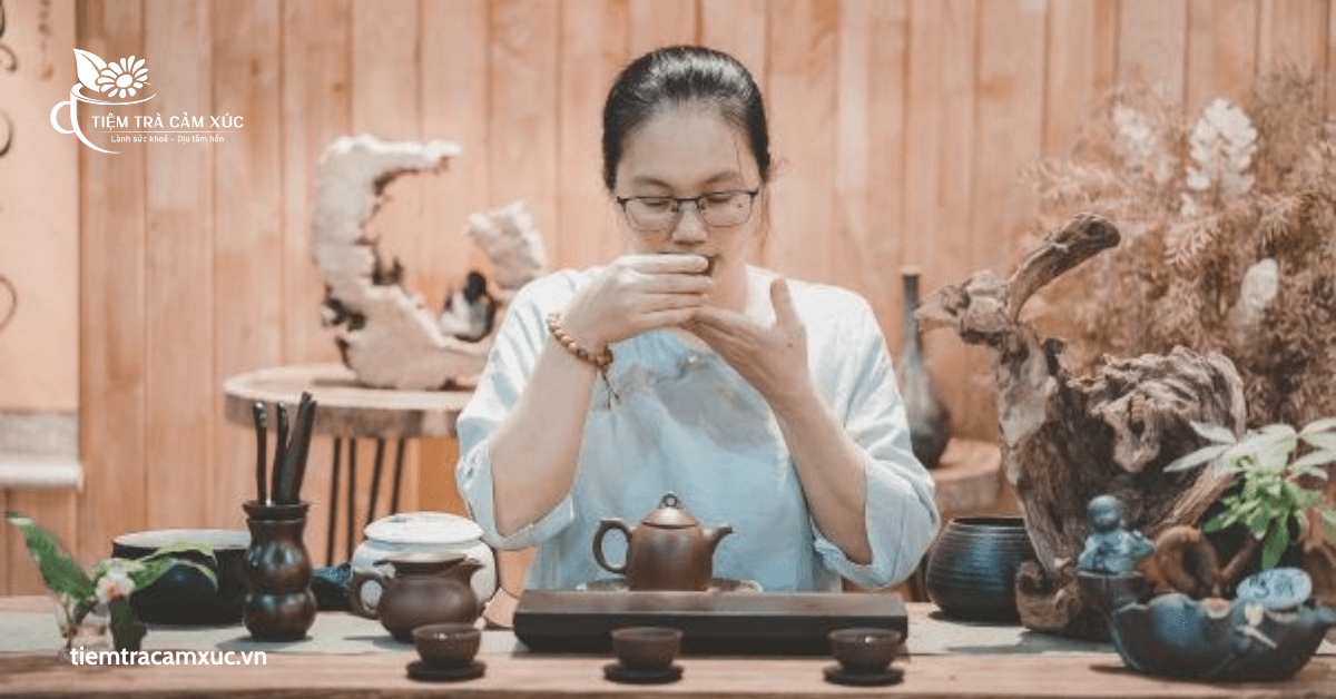 Uống bao nhiêu trà mỗi ngày là hợp lý