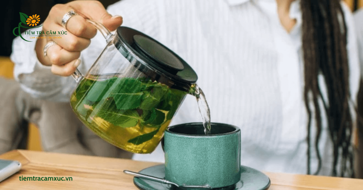 Uống trà nhiều có tốt không
