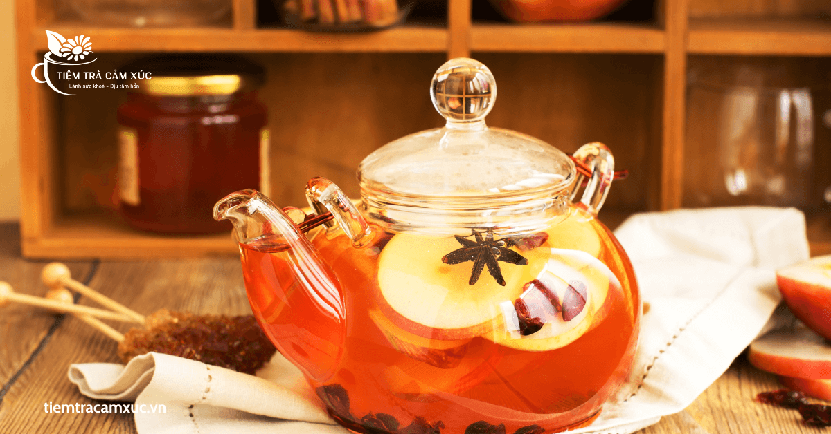 Uống trà táo đỏ hàng ngày có tốt không