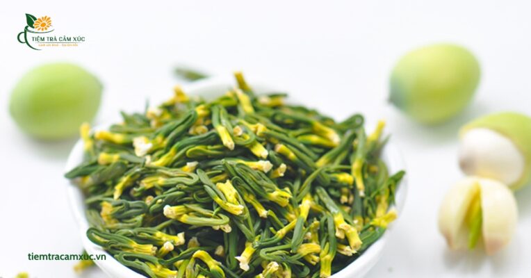 Uống trà tim sen mỗi ngày có tốt không?
