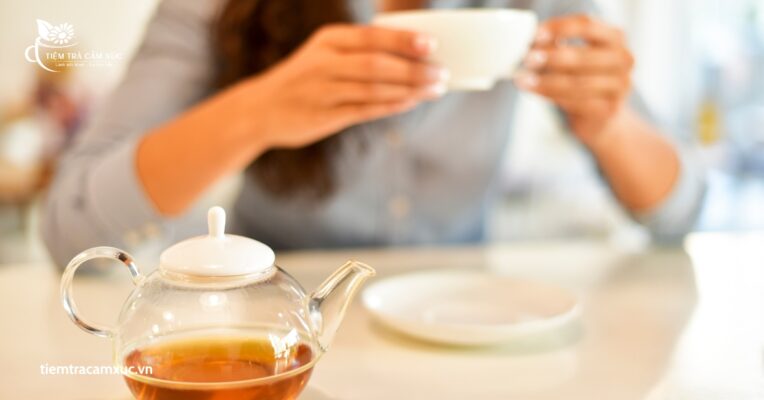 Uống trà đúng thời điểm