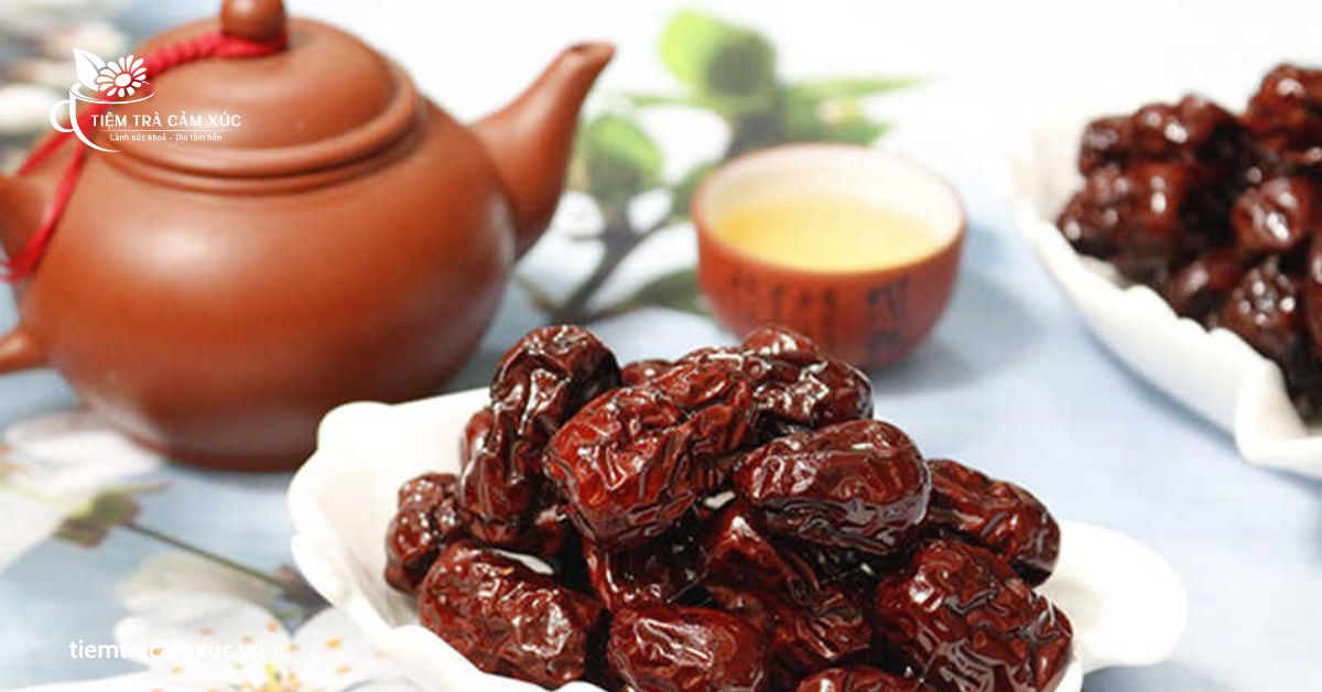 Cách pha trà táo đỏ khô